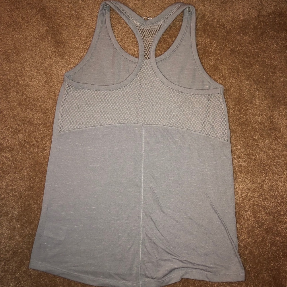 VS Workout Tank - Picture 3 of 3